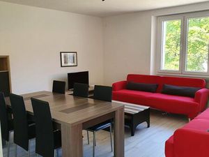 Location d'un appartement T4 meublé à Norges-la-Ville