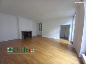 Appartement 2 pièces 77 m²