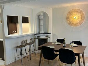 Location t2 45m Paris 9 - Cadet