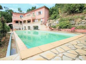 Bastide 11 pièces 300m² avec maisonnette 50m² - terrain 4300m² avec piscine  garage 50m²  