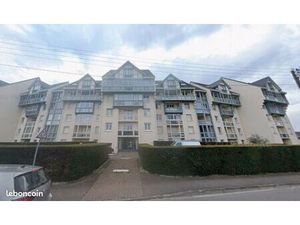 Appartement rénové avec place de parking privative