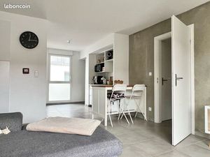 Appartement 4 pièces lumineux 93 m² avec balcon – Proche La Vache