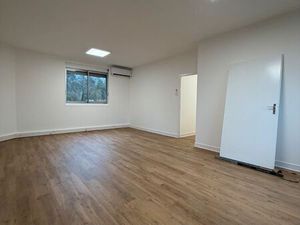 ? Bureaux à louer – 90 m² – Saint-Avertin (Granges Galand)