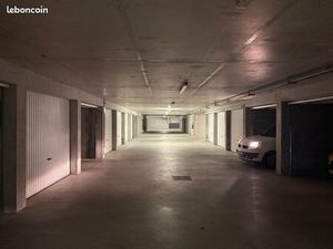 Garage en sous-sol quartier de la minoterie