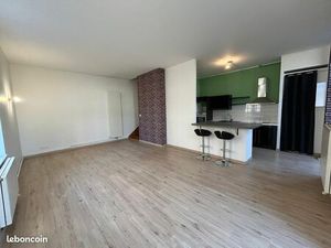 Maison de ville de charme - grande hauteur sous plafond - jardin