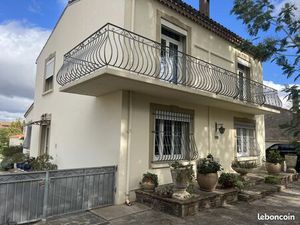 Maison avec jardin et piscine