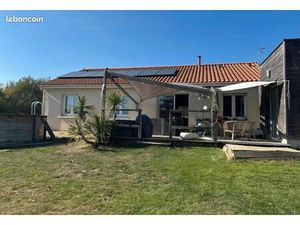 ? pavillon 6 pièces – 140 m² – plain-pied – piscine – panneaux solaires à vendre entre par