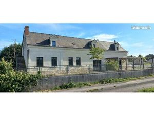 Longère de charme avec piscine chauffée