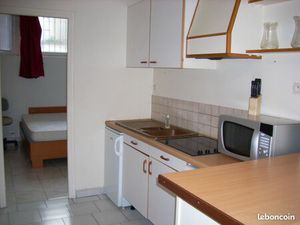 F 2 meublé debut rue pont a mousson metz