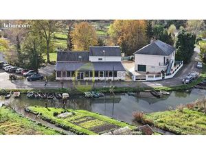 Boutique 245 m² Bourges