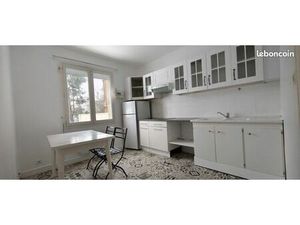 Studio 1 pièce 27 m²