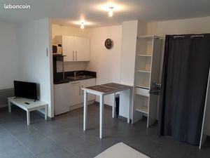 Studio meublé 30m²  Cholet centre (St Pierre)
