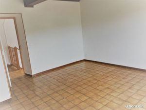 Appartement T4 99 M2 LOUBAJAC (65)