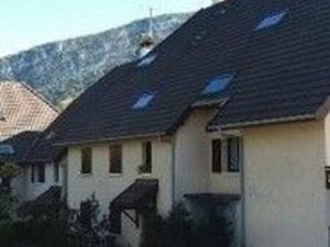 Grand T1bis mansardé de 28m2 Carrez et 35m2 non Carrez (surface non prise en compte dans l