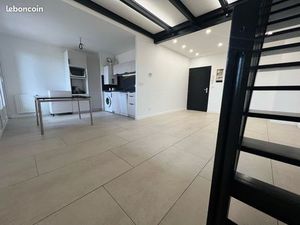 Appartement dernier étage entièrement restauré