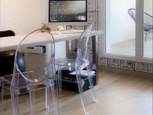 Beau bureau dans un cabinet paramédical