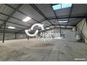 Local d'activité 618 m²