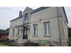 Barberey-Saint-Sulpice  maison de 200m2 et 1 dépendance sur 1600m2 de terrain