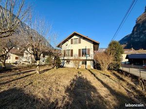 Mqison + local à vendre