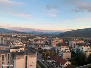 T2 avec vue imprebable sur les Alpes
