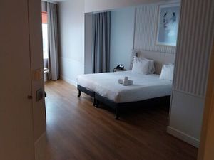 Paris 15e  pied Tour Eiffel - Investissement sécurisé 100% géré -Studio en résidence de se