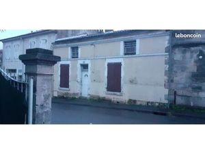 Maison Ruelle sur Touvre