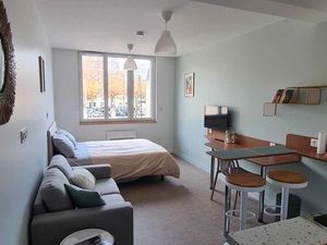 Studio centre-ville meublé