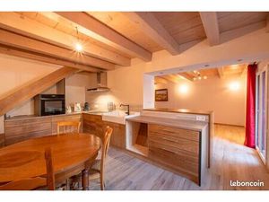 Maison de village rénovée avec parcelle agricole