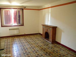 Studio + 28m² RDC cour privée. Libre sur Narbonne 400