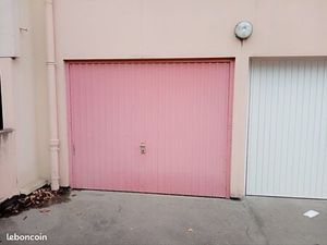 Pau proche place de Verdun garage fermé