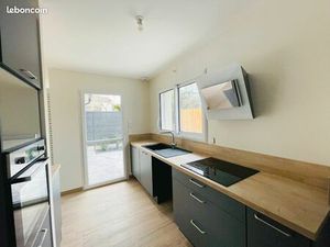 Maison neuve haie vigné