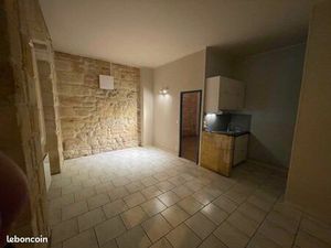 Appartement de caractère à Bordeaux – 35 m² – Pierres Apparentes