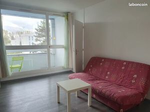 Studio proche UTC et ESCOM partielement meublé