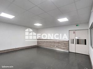 Local commercial 170 m²