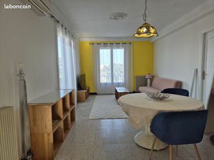 Gd Appmt 85 me traversant ensoleillé avec parking