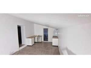 T2 48m2 rénové clim haut de maison