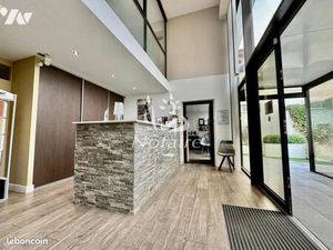 Local d'Activités POLLESTRES