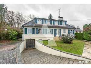 Maison 10 pièces 204 m²