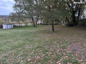 Terrain plat constructible Petit Rognac (24)