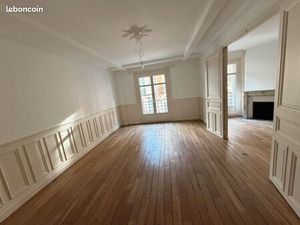 Reims hypercentre / talleyrand – t6 d’exception rénové