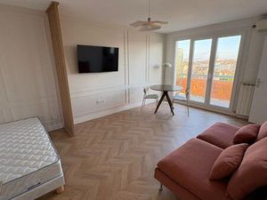 Studio meublé proche gare Sens