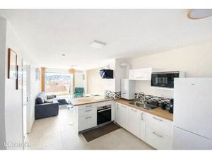 À louer – Appartement T2 meublé – 47 m² + balcon 8 m² + garage (2023) – Quartier Barbès  T