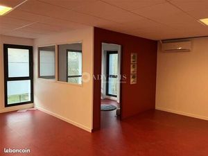 Bureaux 54 m²