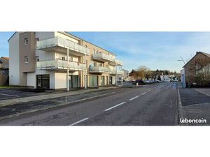 Local commercial 71 m² Falck