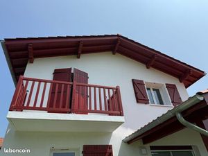 Maison à louer – Hasparren – 110 m² – Garage & jardin clos