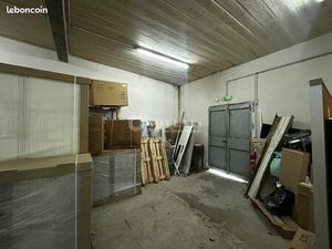 Local commercial 646 m²