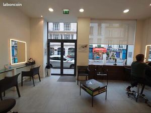 Local 43 m2 rdc + 50 m2 sous-sol