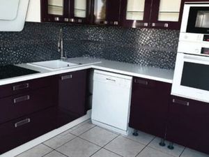 Vend un appartement sur valence le haut