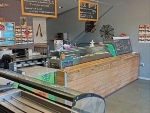 Vends fds de commerce 36000 st Lô