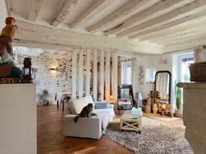 Maison de 144m2  double garage et dépendances